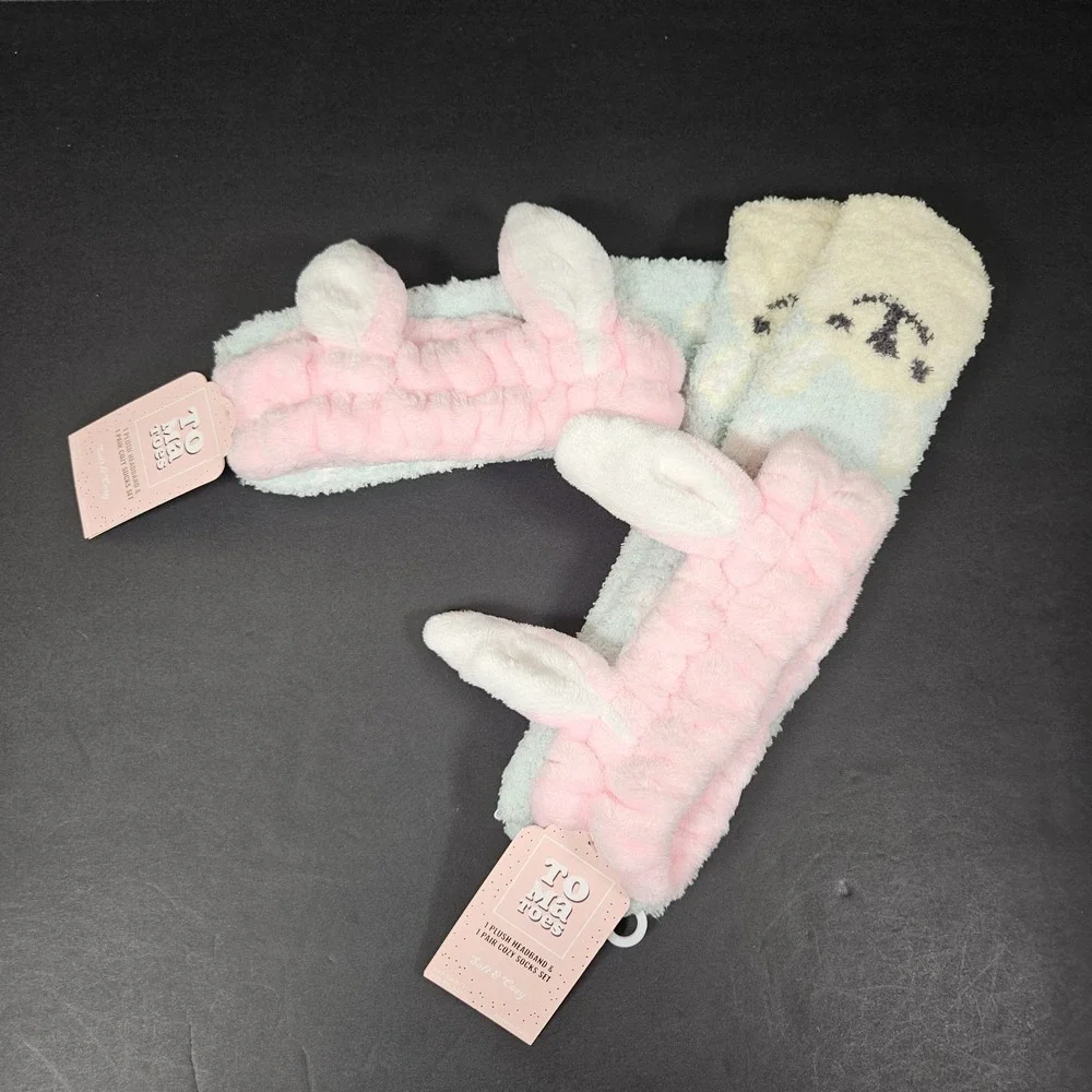 Christmas Gift Plush Head Band & Cozy Socks Girls Pastel Color Size 9-11 /2 Pair